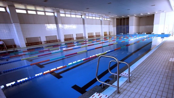 V Karlovej Vsi schválili rozpočet, najväčšou investíciou bude oprava bazéna