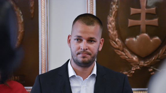 Doterajší vicestarosta Dúbravky Ľ. Krajčír pokračuje len ako poslanec