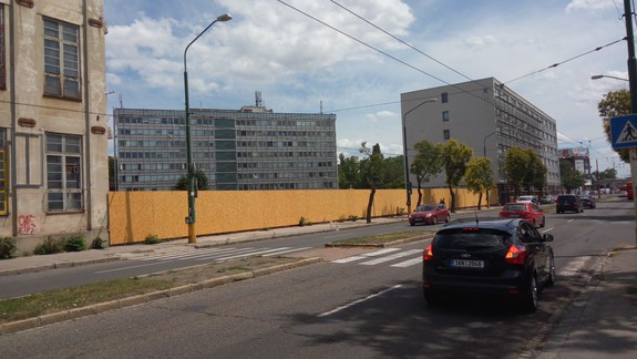 V areáli bývalej Cvernovky pokračujú v asanácii