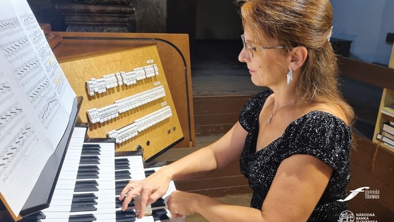 Organový recitál: V Slovenskej filharmónii po trinástich rokoch opäť vystúpi Eva Bublová