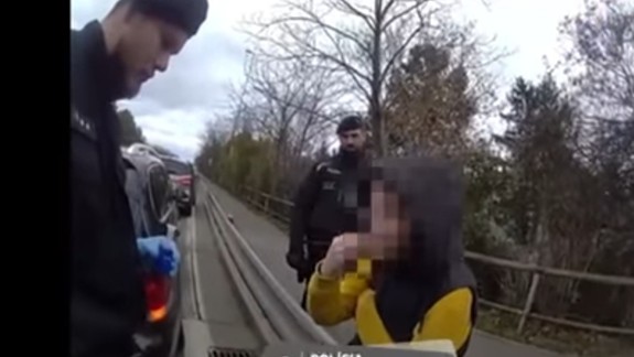 Zložité milostné vzťahy: Na Viedenskej ceste zadržali troch nadrogovaných vodičov