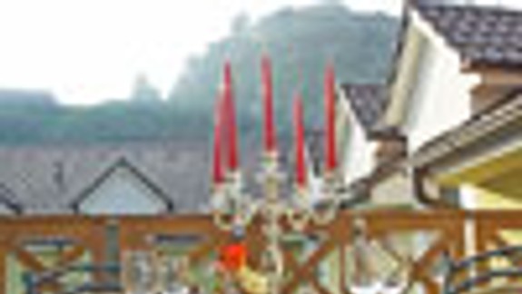 PERÚN Reštaurácia