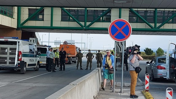ÚVZ: Rozhodnutie ÚS SR k režimu na hraniciach najskôr pocítia prvoočkované osoby