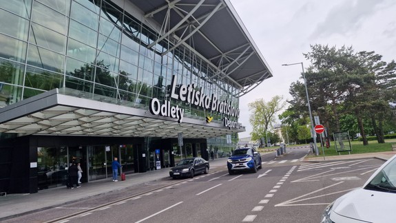 Bratislavské letisko vybavilo v tomto roku už milión cestujúcich