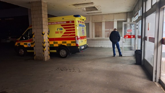 Tri rôzne skúsenosti našich čitateľov: Aj takto (ne)fungujú urgentné príjmy v Bratislave