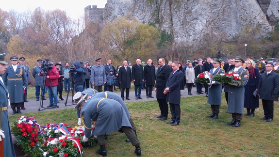 FOTO Pocta obetiam komunistického režimu: Droba bok po boku s Frešom. Kto prišiel a kto chýbal?