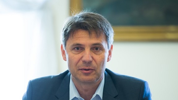 Primátor nemieni ďalej tolerovať, že zlý zákon rozoštváva Bratislavu 