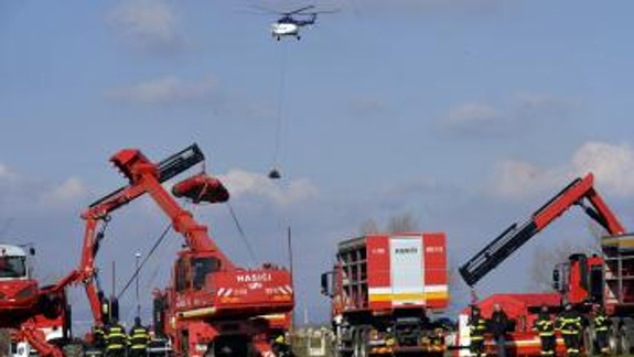 Hasiči predstavili v Čunove novú protipovodňovú techniku