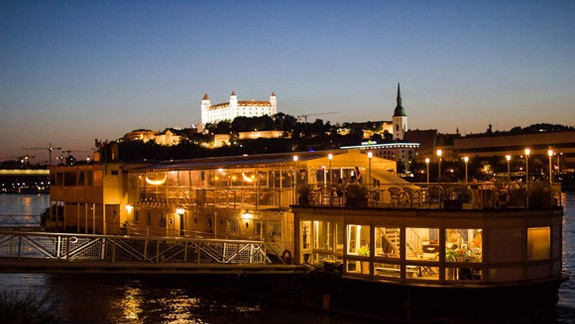 VIDEO: Na aké predstavenia sa v septembri môžete tešiť na Lodi - Divadle v podpalubí?