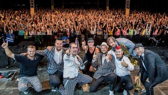 Korčuliarom pred piatkovou jazdou zahrá Polemic