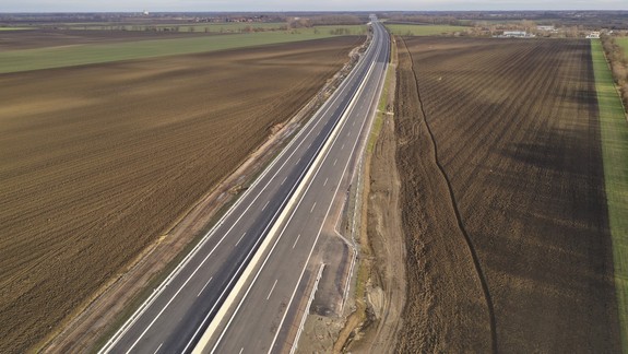 Doma rýchlejšie! Už o pár týždňov bude vodičom odovzdaný 25,2 km úsek R7 Ketelec-Holice