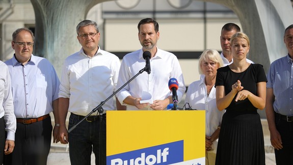 R. Kusý: Nezmyselné pravidlá parkovacej politiky a pokuty vyššie než v susedných krajinách