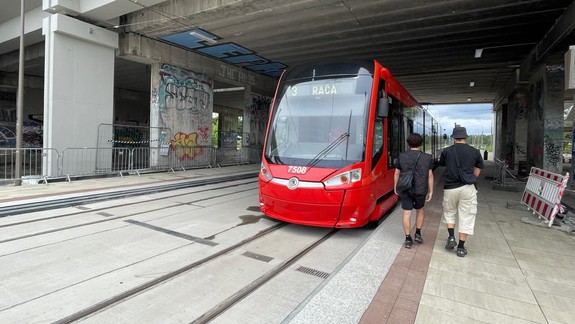 Pri novej konečnej zastávke petržalskej električky vybudujú parkovisko za takmer milión eur