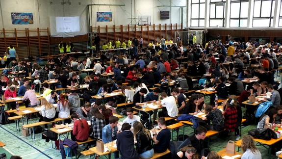 Súboj viac ako 800 tímov:  Stredoškoláci si zmerajú sily v matematickej súťaži