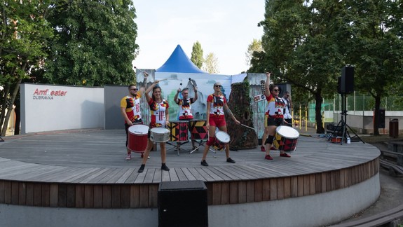 Tip pre rodiny na nedeľu: Príďte si do Dúbravky užiť deň plný bábok, kúziel, hudby a zábavy