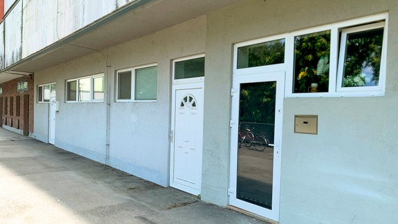 Prevádzky na petržalských terasách sa začínajú meniť na byty. Po novom na to netreba ani rozhodnutie stavebného úradu