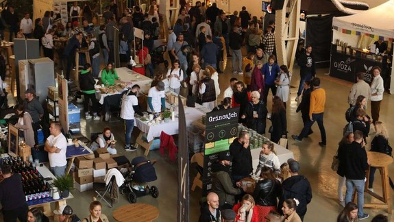 Bohatý program a výborná kuchyňa: Už túto nedeľu sa v Starej Tržnici konajú Jarné Vegánske hody