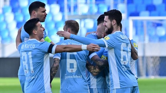 VIDEO: ŠK Slovan Bratislava v šlágri kola zdolal doma druhý DAC Dunajská Streda 3:1