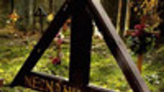 Bezdomovcov pochovávajú na cintoríne v Ružinove