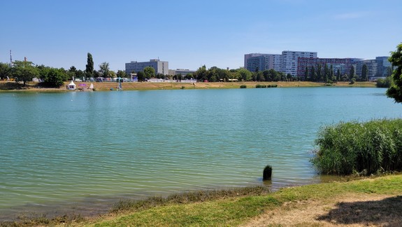 Tragická nedeľa: V jazere Kuchajda sa utopil človek