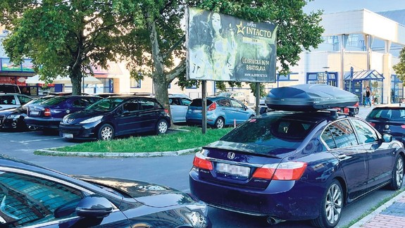 Smutná realita na petržalskej stanici: Denne riešime, kde a či vôbec zaparkujeme