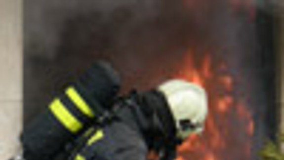 Na Gorkého ulici požiar vyhnal ľudí z bytov