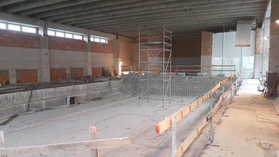 Ako napreduje rekonštrukcia bazéna v Karlovej Vsi?