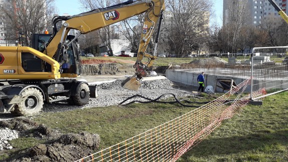 Prekládka plynovodu pre električku v Petržalke si opäť vyžiada  dopravné obmedzenia