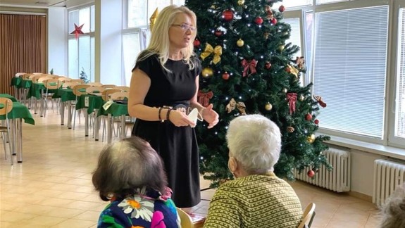 Vianoce sa začali v Ružinovskom domove seniorov už 20. decembra. Viete prečo?