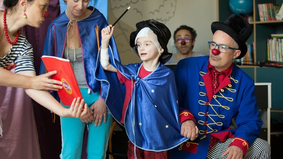 Klauni opäť rozdávali radosť malým onkologickým pacientom