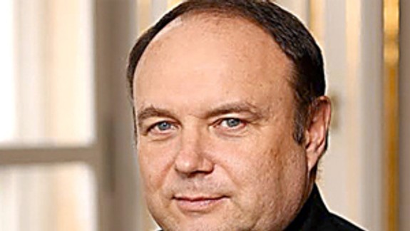 Kontrolórom hlavného mesta ostáva Peter Šinály