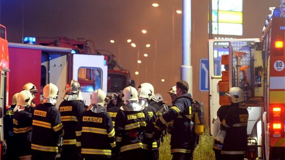 Hasiči zasahovali pri požiari domu na Beňadickej ulici