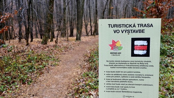FOTO: V mestských lesoch sprístupnili novú turistickú a bežeckú trasu - kde ju nájdete?