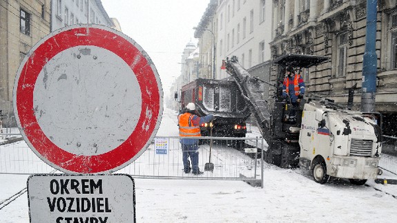 Štúrova ulica je celá neprejazdná!