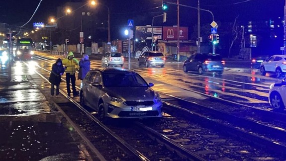 Na Račianskej obojsmerne prerušili premávku električiek