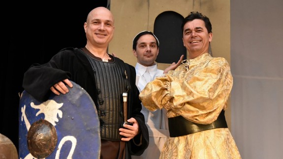 Na Vajnorskej oficiálne otvorili Novomestské divadlo, má za sebou prvú premiéru