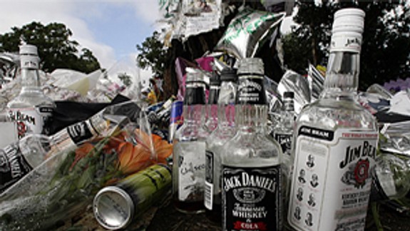 Napriek zákazu sa alkohol pije aj pri školách