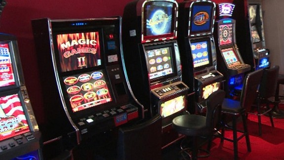 ROZHOVOR: Nebudeme po zákaze hazardu nasledovať Česko?