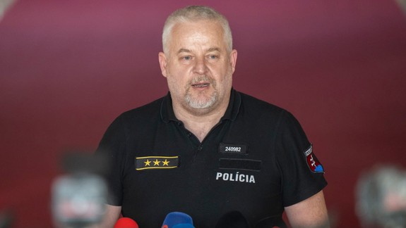 Solák: Polícia spustí v Bratislave a Košiciach pilotný projekt telových kamier