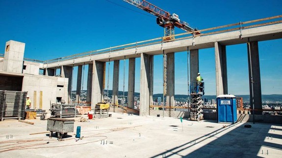 The Mill na Mlynských nivách dosiahol plnú výšku, hrubá stavba je hotová