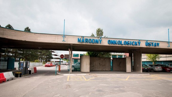 Počet onkologických pacientov je stále vyšší, bránami onkologického ústavu prejdú desaťtisíce ľudí