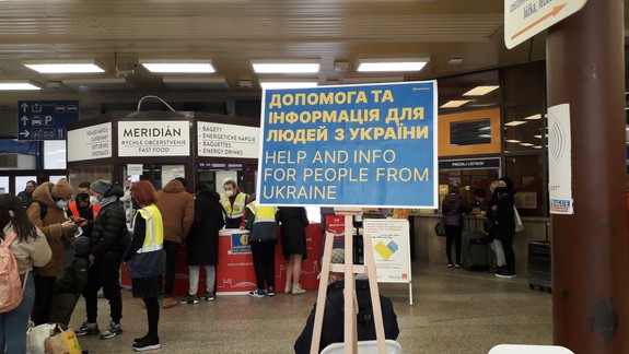 Utrpenie na Hlavnej stanici: Marija a Zarija z Kyjeva tu našli svojho prvého záchrancu