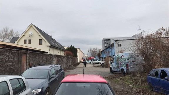 V Petržalke zahynul po páde do šachty 17-ročný mladík