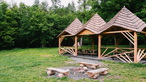 Chystáte sa na výlet? Na Americkej lúke pribudol nový mobiliár a ohniská