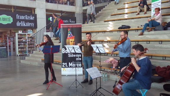 VIDEO Bratislavou dnes znel Bach: Slovensko sa pripojilo k desiatkam krajín vzdávajúcim hold veľkému skladateľovi