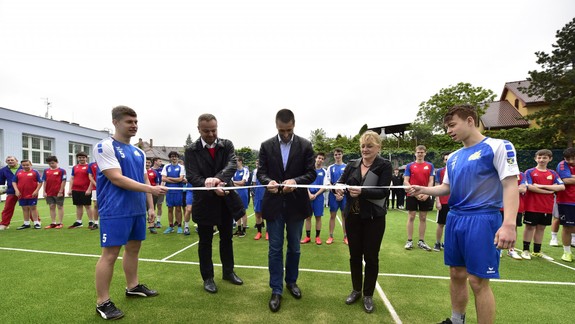FOTO: Gymnázium v Modre má nový športovo-relaxačný areál