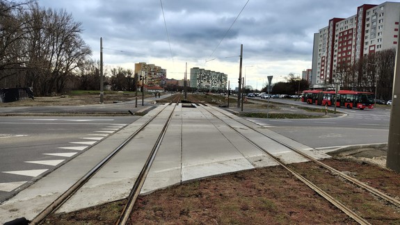 Už o pár dní: Je známy  termín, kedy má prejsť po novej petržalskej trati prvá skúšobná električka