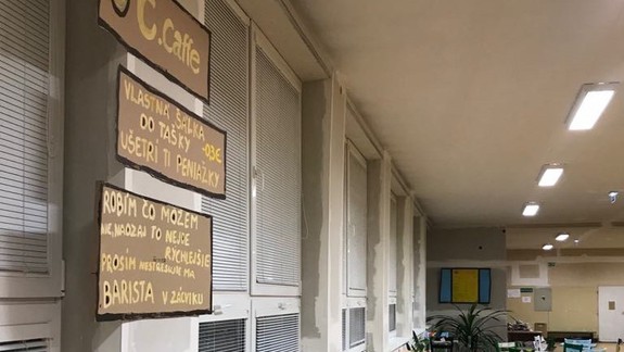 Študenti z Kadnárovej ulice v Bratislave majú ekologickú školskú kaviareň