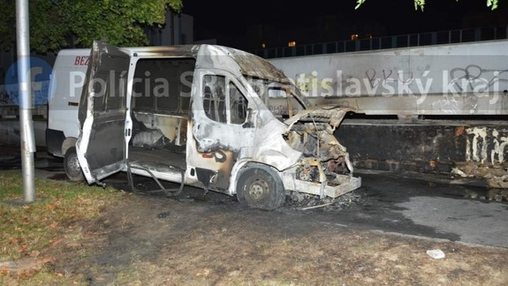 Na Gagarinovej horela dodávka, škodu vyčíslili na 25-tisíc eur