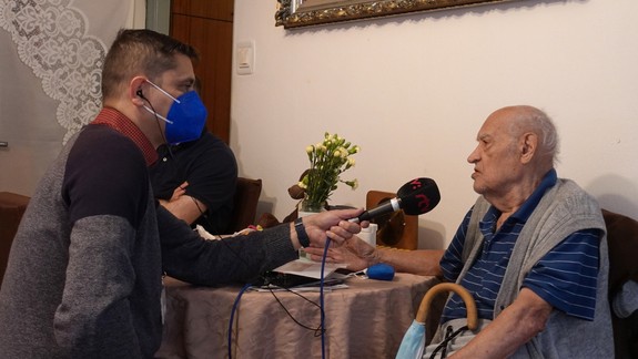 VIDEO: Mnohými generáciami obľúbený bratislavský holič Arpád Nagy nás navždy opustil vo veku 92 rokov